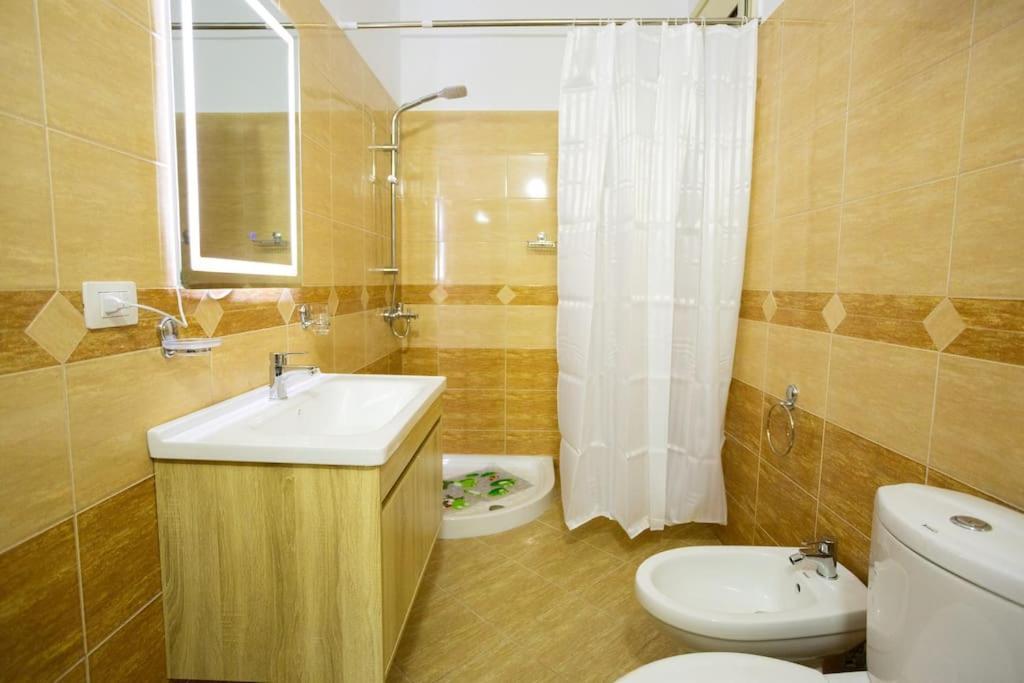 Apartment In Vlore Kejvi Buitenkant foto